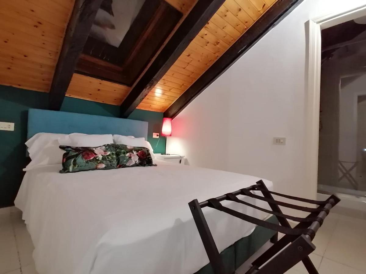 Апартаменти Mercanti Attic Version Мілан Екстер'єр фото